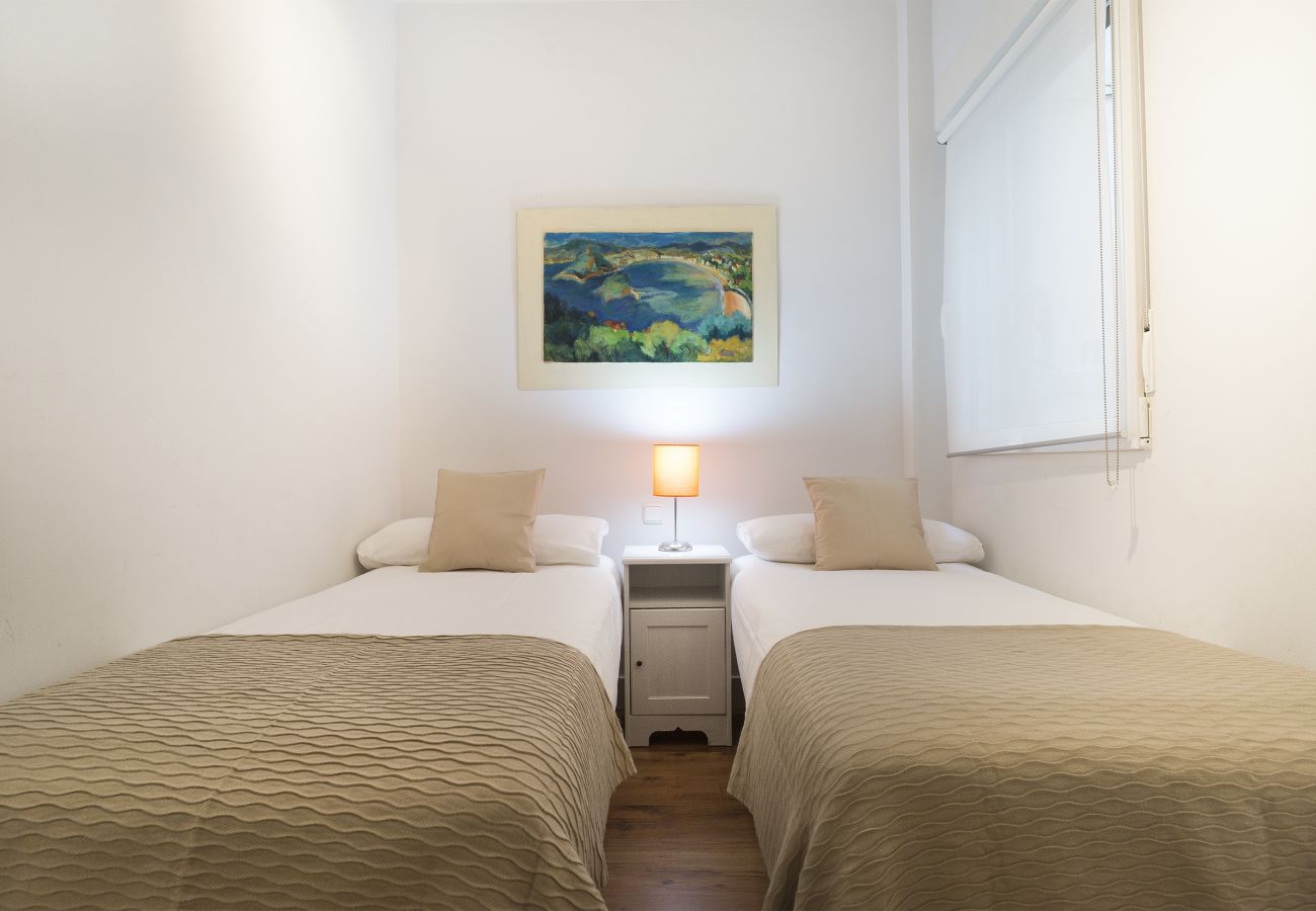 Apartment in San Sebastián - Playa Gros