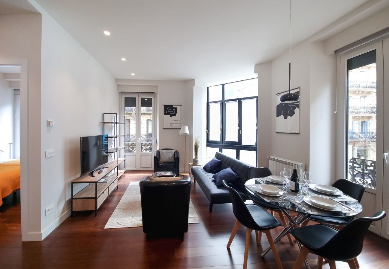 Apartment in San Sebastián - Chillida Larramendi