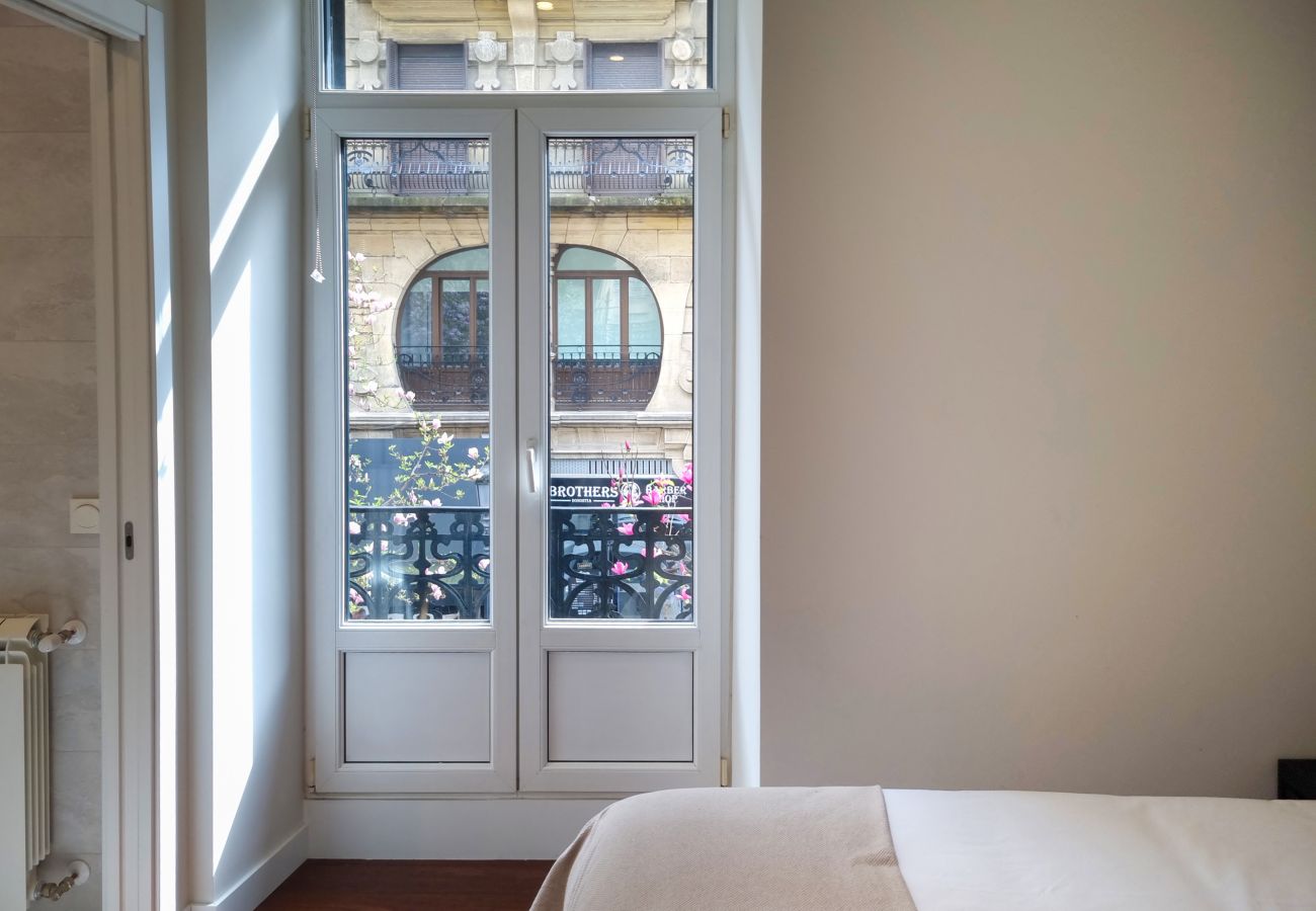 Apartment in San Sebastián - Chillida Larramendi