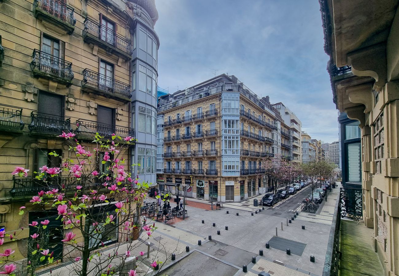 Apartment in San Sebastián - Chillida Larramendi