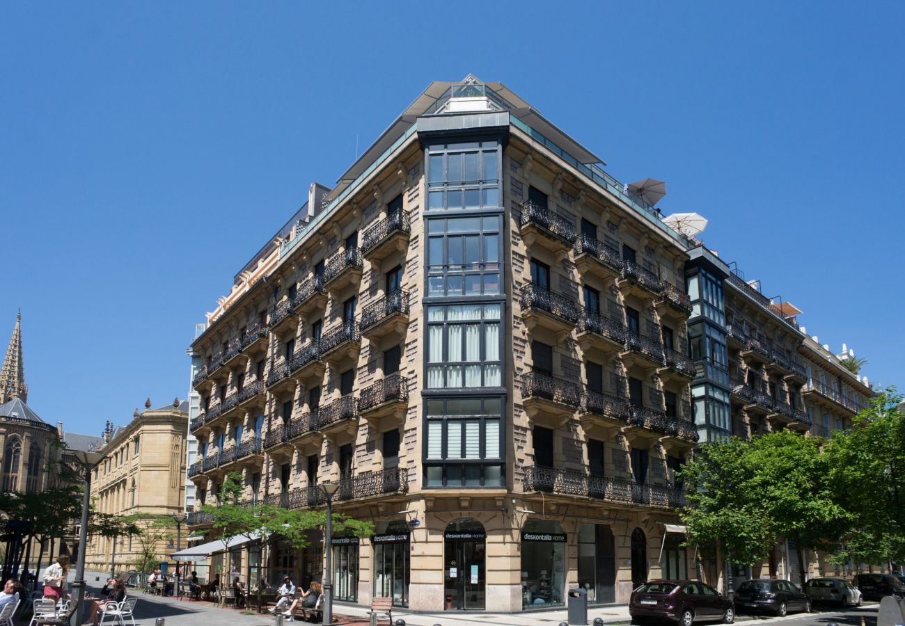 Apartment in San Sebastián - Chillida Larramendi